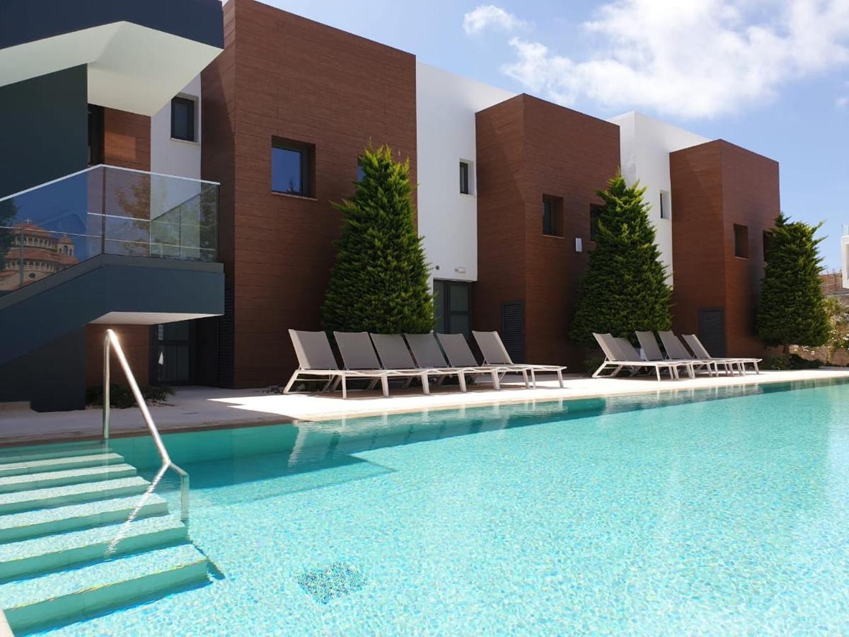 Victoria Suites Paphos Exterior foto